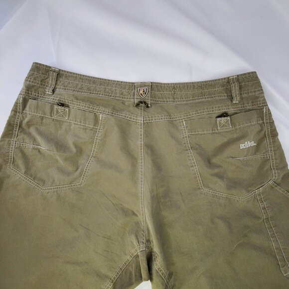 Kühl Mens Cargo Shorts Size 40 Khaki Outdoor Hiking Ripstop Utility Gorpcore - Picture 5 of 9